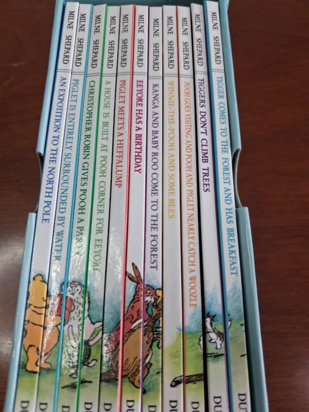 The Winnie-the-Pooh Library 12 Book Box by A.A. Milne - Picture 7 of 10